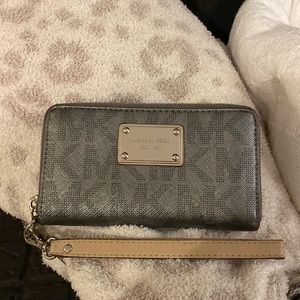 Michael Kors Wristlet